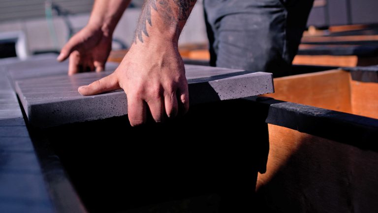 Comment arrêter d’entretenir son patio de bois ou de composite avec Belvedere