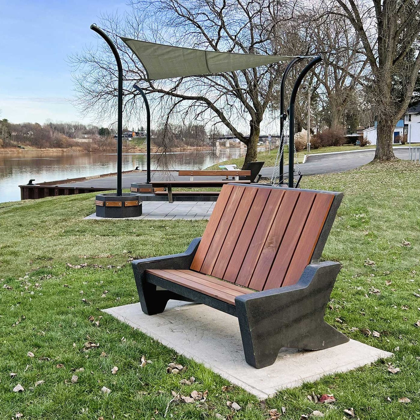 Chaise en béton Lounge XL Patio Drummond