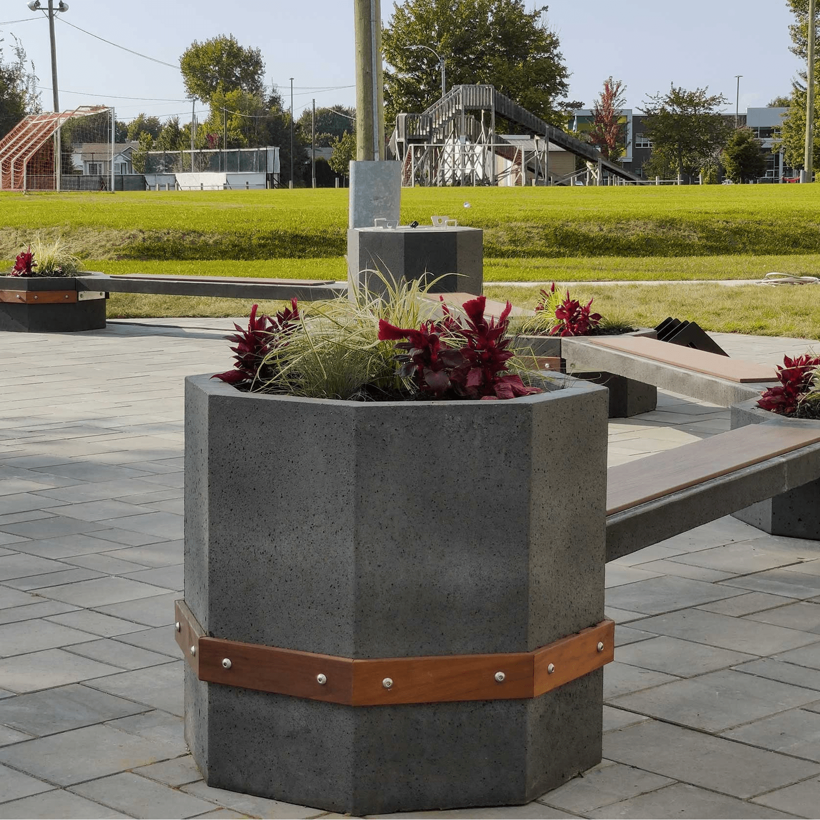 Bac à fleurs Flora XL Patio Drummond 