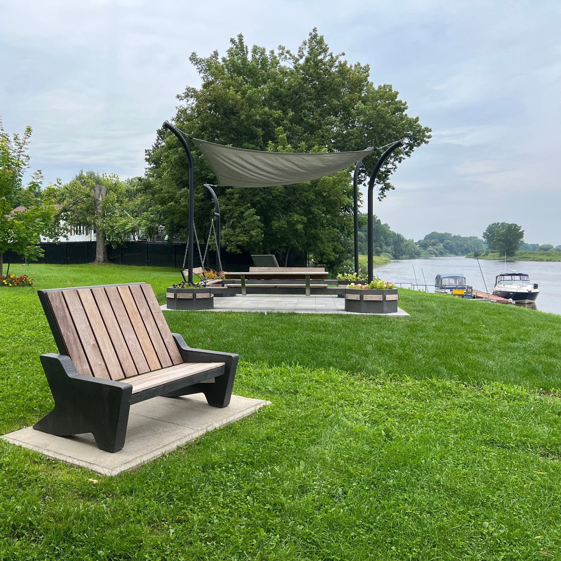 Chaise en béton Lounge XL Patio Drummond