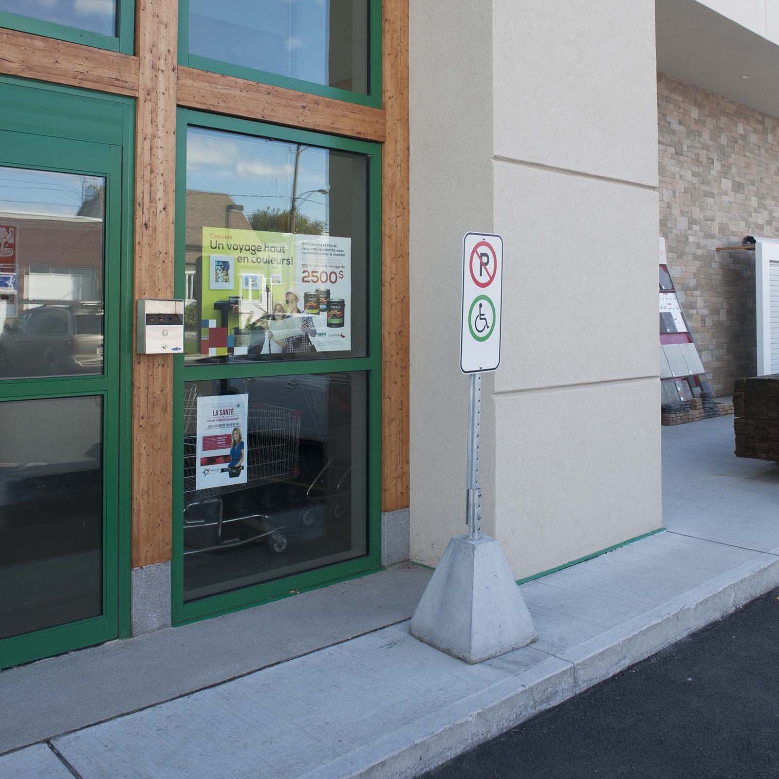 Base de signalisation Patio Drummond