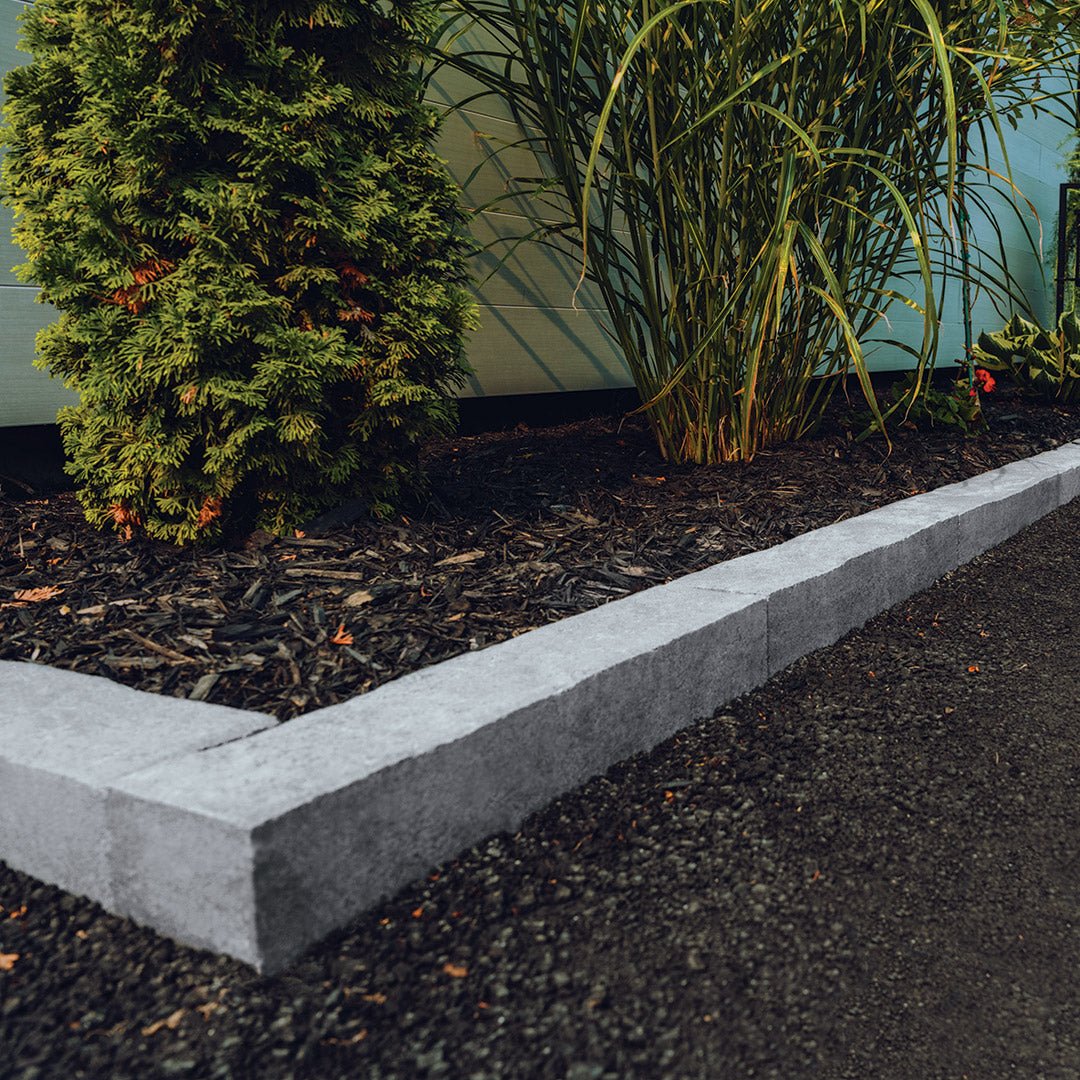 Bordure Moderno Patio Drummond