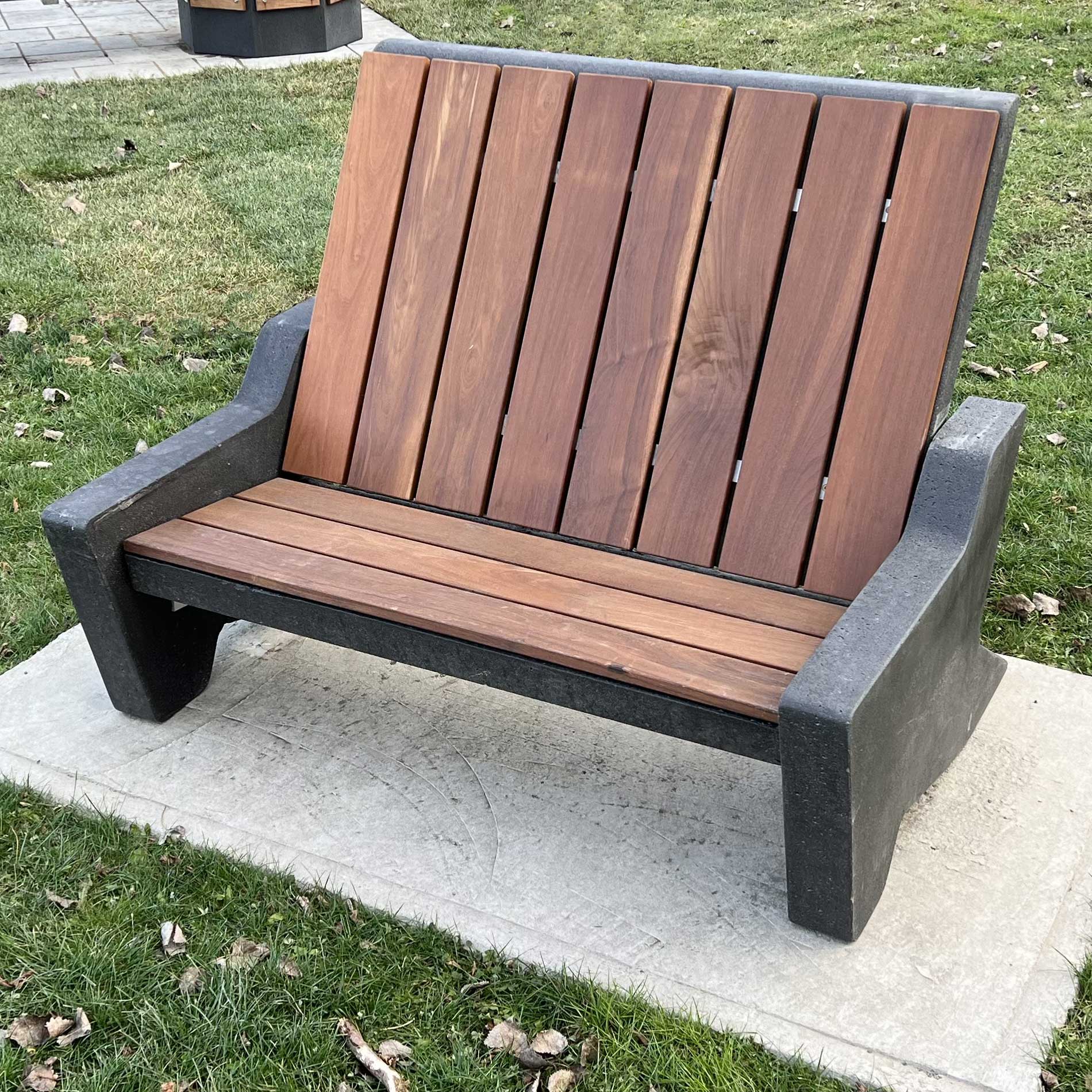 Chaise en béton Lounge XL Patio Drummond