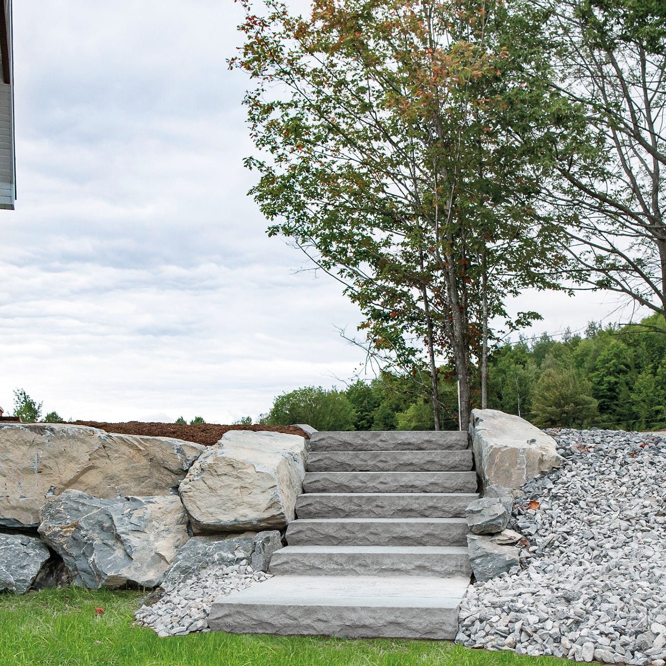 Marches Pedra Patio Drummond