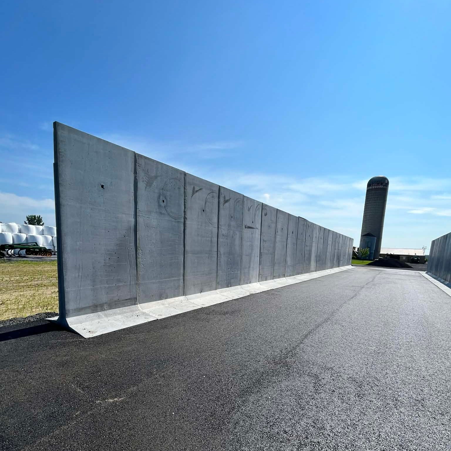 Patio_Drummond_silos_fosse