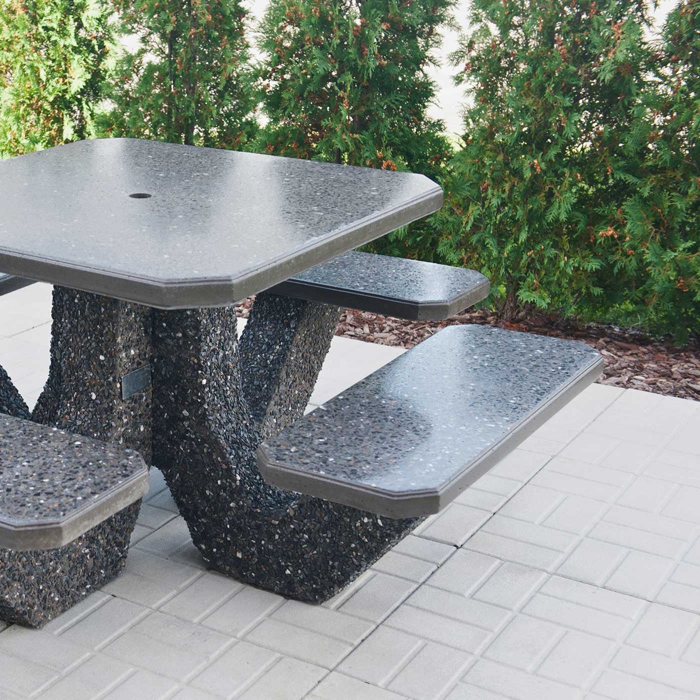 Table Piazza Patio Drumond