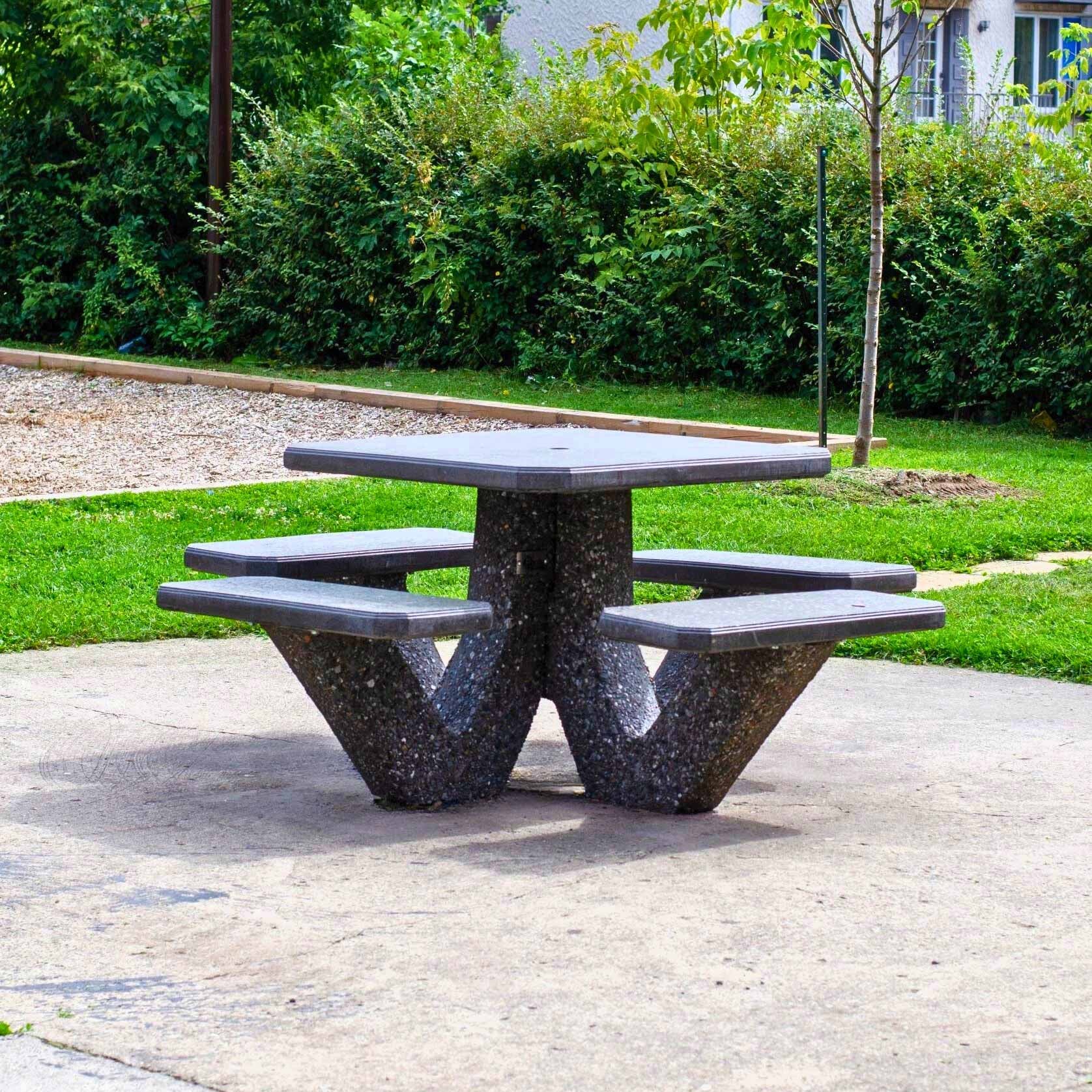 Table Piazza Patio Drumond