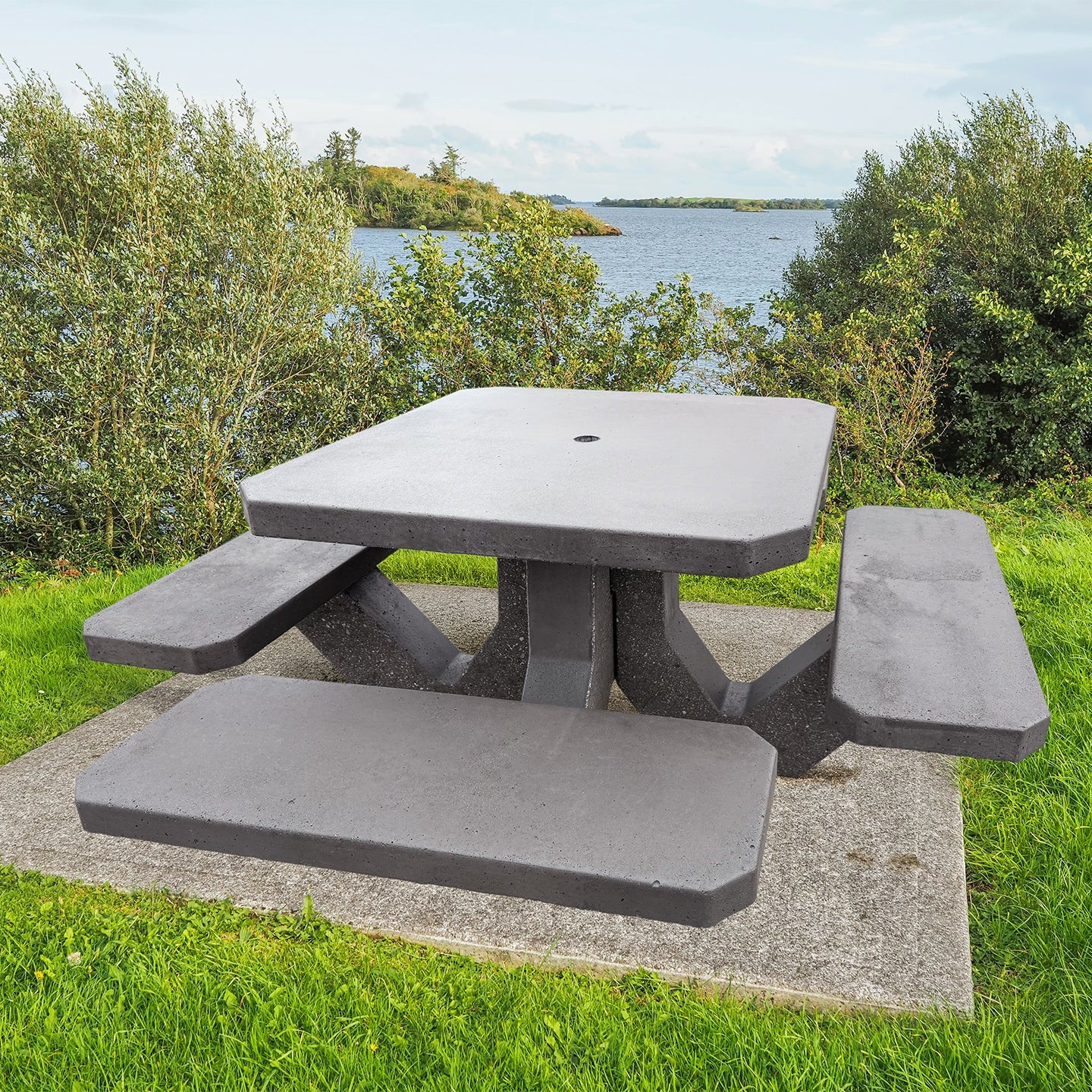 Table Piazza Patio Drummond