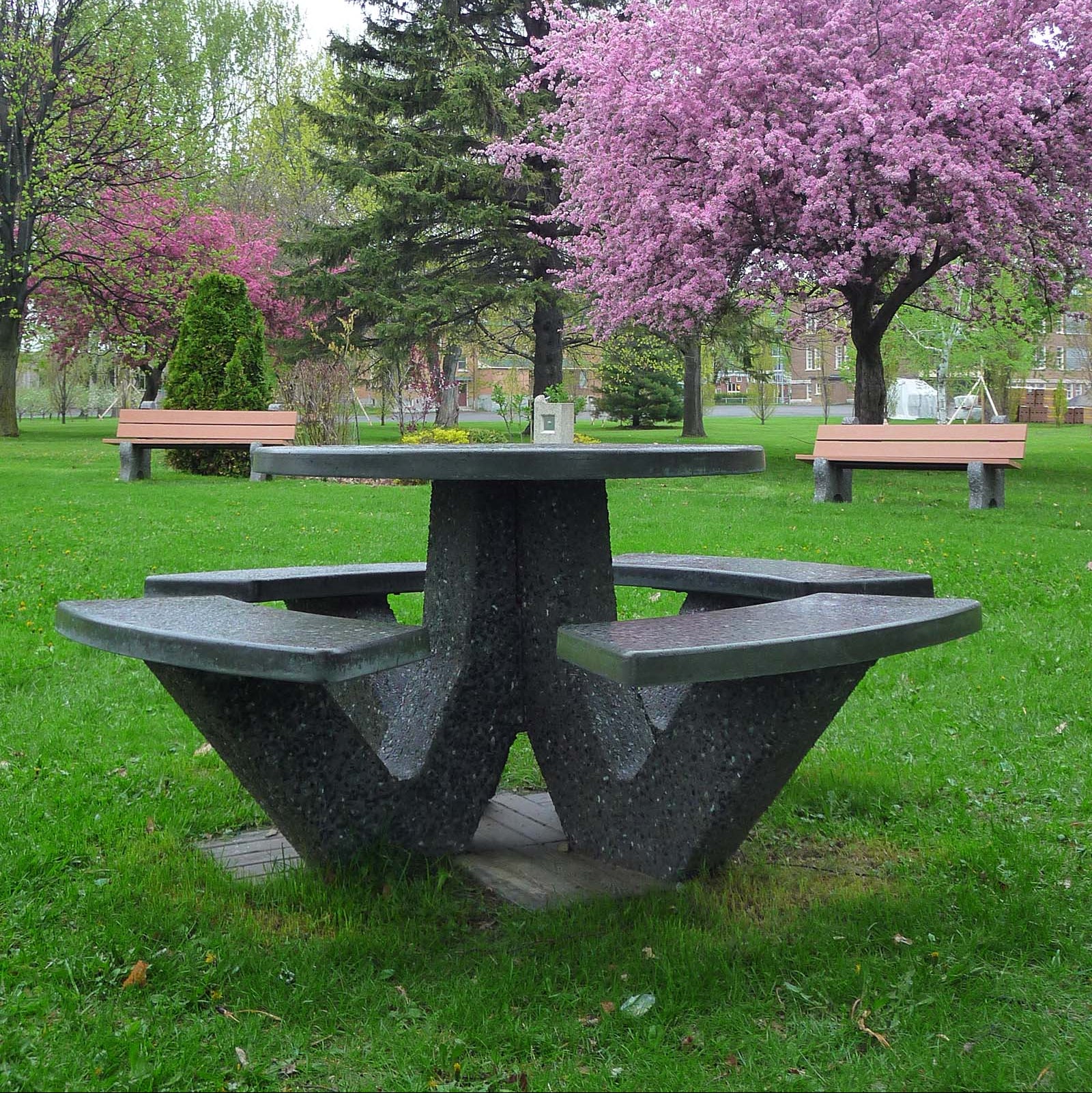 Patio Drummond Table Ronda